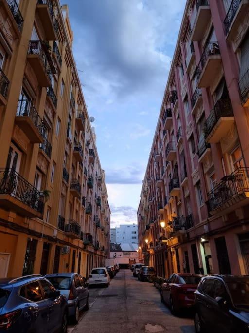 Sailor Apartment Nel Cabanyal Valencia Exterior foto
